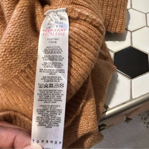 NWT Topshop Rollneck Balloon Sleeve Crop Sweater Brown Camel Ribbed Sz 8-10 - Picture 6 of 9